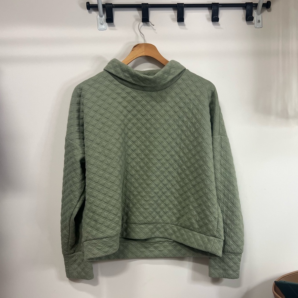 Quilted/ waffle knit Green Women's Sweater